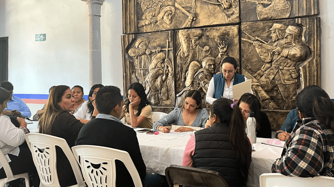 Reunión DIM mensual en San Felipe Tepatlán